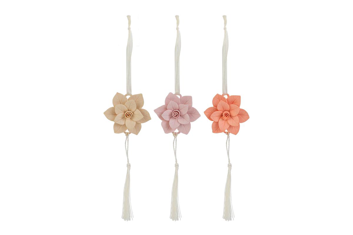Trio di fiori decorativi assortiti con funzione appendino e calamita per bomboniere.