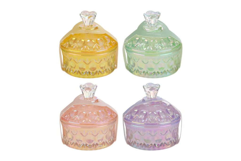 SCATOLA VETRO CANDELA 4COL.ASS. 8xh.8CM C/SHOPPER Cod. 58289 da Bomboniere & Company S.r.l. Siracusa.