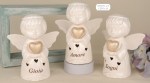 Angelo Celeste LED in ceramica per bomboniere battesimo e nascita 2026, modello 03A071 (H.18 cm), 3 design assortiti, da Bomboniere & Company S.r.l Siracusa, bomboniera economica e sostenibile.