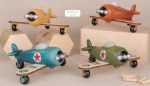 04A528 - SPEED AEREO CM.18 4 ASS. Speed Aereo 04A528 in ceramica (set 4 cm.18) per bomboniere Novità 2026, design elegante e libero per eventi maschili, da Bomboniere & Company S.r.l Siracusa.