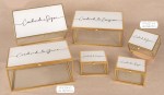 07A227 - 07A228 - SHARE SCATOLA CM.18X10 H.8 S/3 Scatole in ceramica 07A227–07A228 (cm.8x6,5 h.5 a 8,50 €, cm.18x10 h.8 a 22,40 €) per bomboniere matrimonio 2026, design elegante, da Bomboniere & Company S.r.l Siracusa.