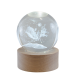 10181207 - Lampada globo babbo natale c/base pc. in box mis: 6x6x8 Bomboniera Lampada Globo Babbo Natale con Base PC in Box 6x6x8 cm in policarbonato per eventi, codice 10181207. Elegante lampada natalizia con Babbo Natale luminoso.