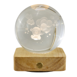 10181259 - Lampada base quadrata orsetto gr. g/box mis: 8x8x10 Lampada in plastica o resina a forma di orsetto seduto su base quadrata, con luce LED, confezionata in scatola regalo.