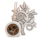 Profumatore Albero della Vita Zeus 16cm – Bomboniera per Cominione e Matrimonio Profumatore d'ambiente forma Albero della Vita con cristalli e scritta decorativa.