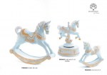 20838 CAVALLO A DONDOLO 11.2 CM. RESINA CELESTE ORO 20838