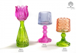 Portacandela Calice in Vetro Bicolore Artistico - Bomboniera per Matrimonio, Comunione e 18esimo Tris di portacandele in vetro bicolore Mandorle by Paben: modello a tulipano fucsia e verde, calice azzurro e rosa, e calice ambra e verde con base lavorata.