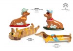 22370 - Cane Bassotto – Cuoco / Salvagente / Surfista – Ceramica – Novità 2027 Cane bassotto ceramica salvagente costume surfista