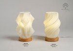 22466 - Lampada da Tavolo – Plastica & Legno – 20.6 / 20.8 cm – C.Box Lampada da tavolo plastica legno moderna