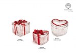 22469 - Scatole in Vetro – Cuore con Fiocco Rosso 7.6 cm – Cuore con Bordo Rosso 9.2 cm – Quadrata con Fiocco Rosso 7.2 cm Scatole vetro cuore quadrata fiocco rosso