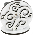 Bomboniera Orologio Albero della Vita in Legno Bianco 8x8 cm Orologio da tavolo in legno bianco con decoro Albero della Vita e numeri stilizzati.