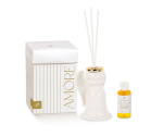 Diffusore Angelo Plissé Bianco 50ml – Bomboniera Comunione e Battesimo Diffusore di fragranza a forma di angelo bianco plissé con scatola regalo e bastoncini.