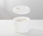 Candela in Scatola Resina Prima Comunione e Cresima - Bomboniera Elegante Sacra Candela profumata in contenitore di resina decorato per bomboniera Prima Comunione e Cresima, diametro 10cm