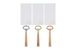 Apribottiglie Design Metallo Bomboniera Matrimonio Utile con Astuccio Tre apribottiglie di design in metallo nei colori argento, oro e bronzo con i relativi astucci bianchi eleganti, ideale come bomboniera.