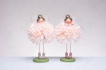 Bomboniera Ballerina in Piedi su Fiore – Eleganza per Comunione B9477 Statuina ballerina in piedi con fiore alta 16 cm 2 assortiti rosa e lilla per bomboniere