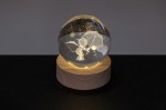 Bomboniera Piccolo Principe Lampada Sfera LED in Vetro – H3168 Lampada LED bomboniera Piccolo Principe con ombrello in sfera di cristallo su base legno
